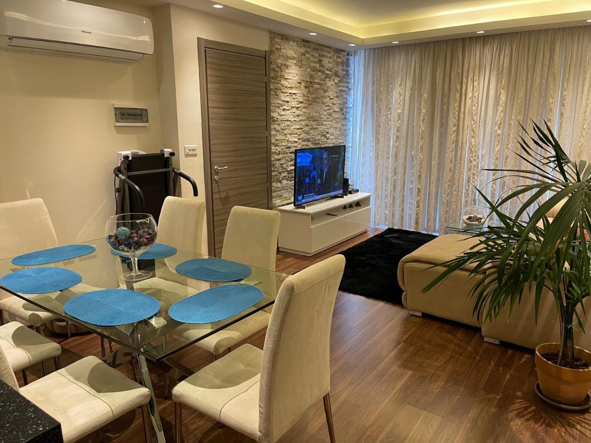 Modern Finished Apartment With Natural Light Сент-Полс-Бей Екстер'єр фото